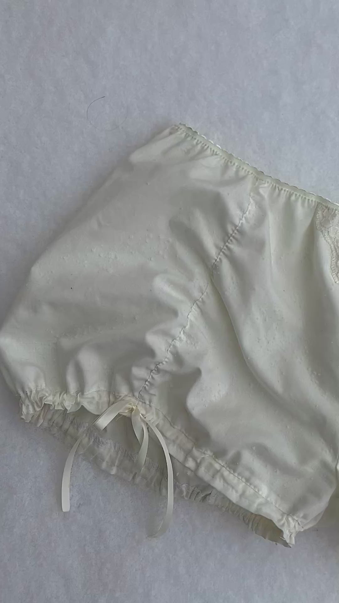 Bloomers - Sample