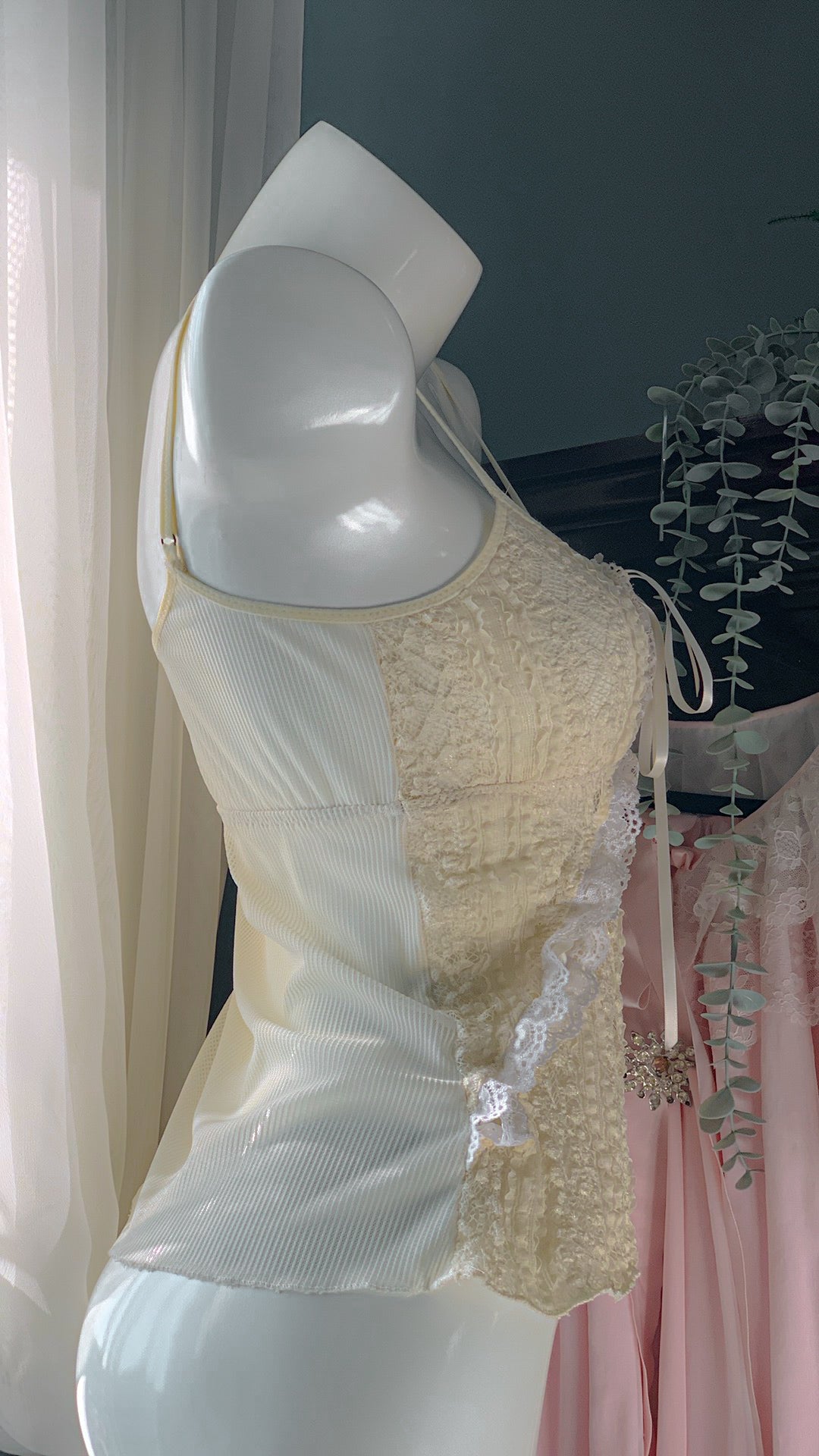 Ivory Lace Sample